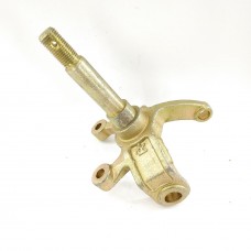 Цапфа поворотный кулак квадроциклов ATV 150 200 250 (ось 17 мм) правый